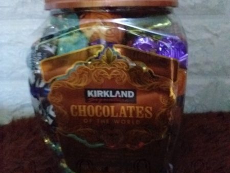 KIRKLAND Signature Chocolates of the World in Assortment Jar, 2 lb. Discount